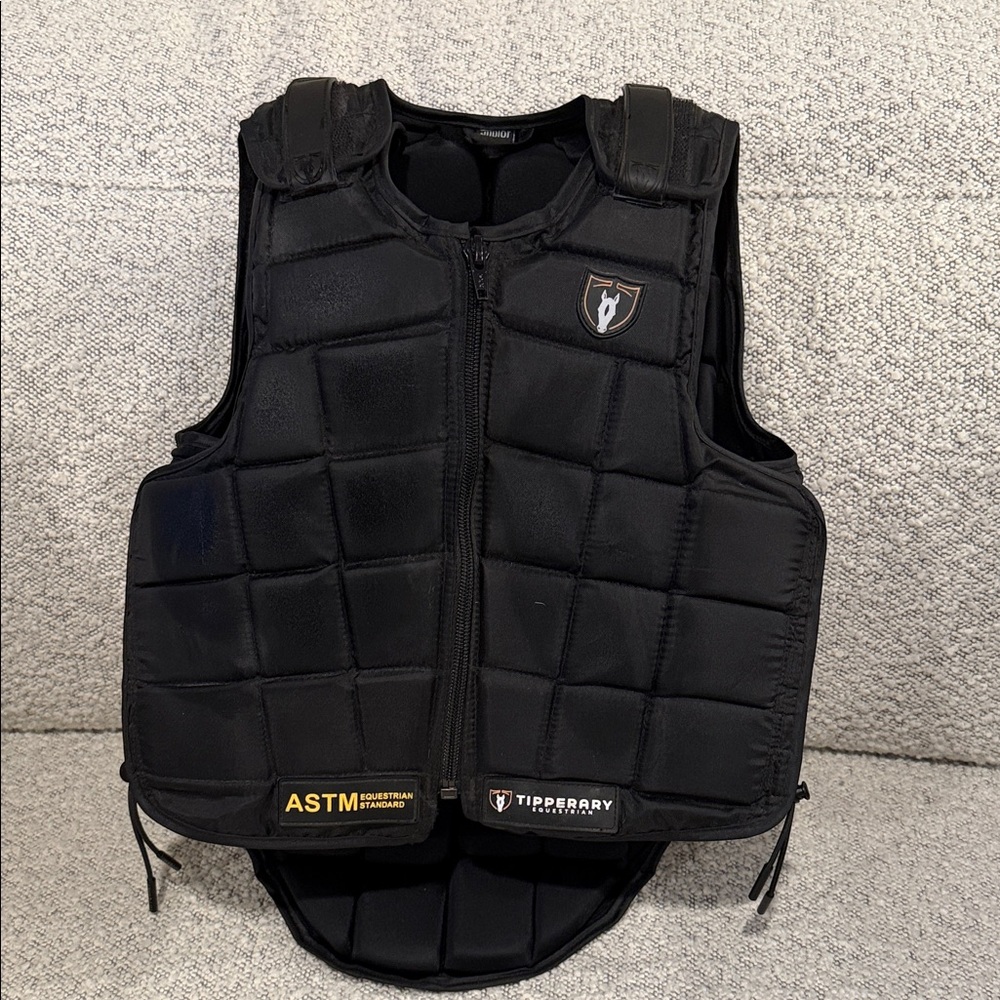 Tipperary Equestrian contender body protector, Youth Medium